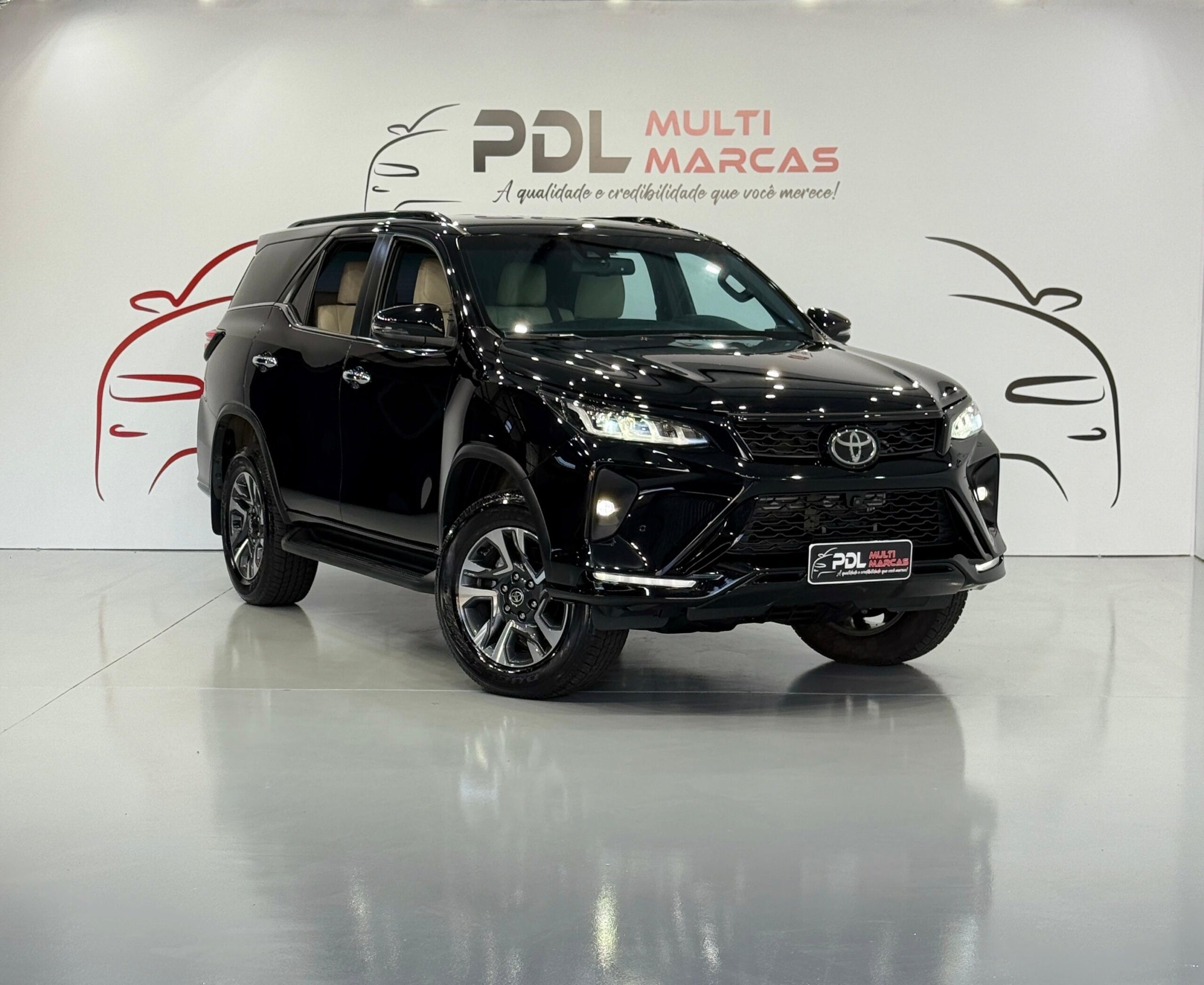 Foto de TOYOTA HILUX SW4 DIAMOND