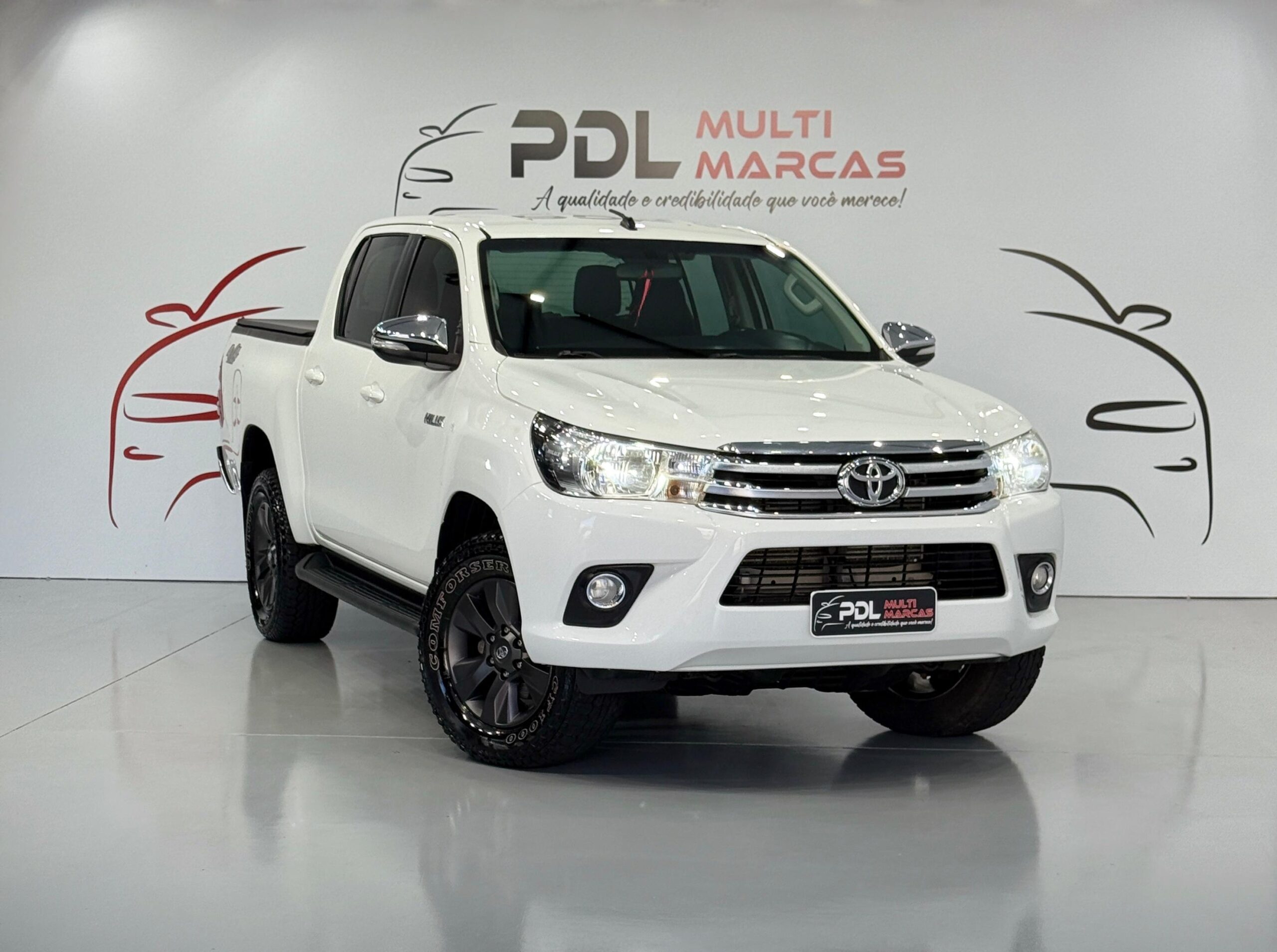 Foto de TOYOTA HILUX SRV 2.8 4x4 DIESEL